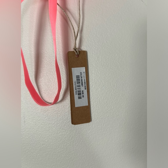 SKIMS Fits Everybody Micro Thong - Picture 4 of 4